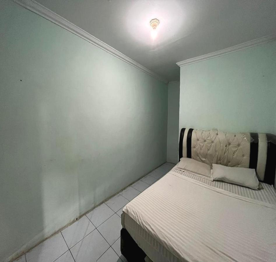 Oyo 93417 Homestay Bunga Rinte Syariah Near Komp Perumahan Stella Ressidence 2 Medan Exterior foto
